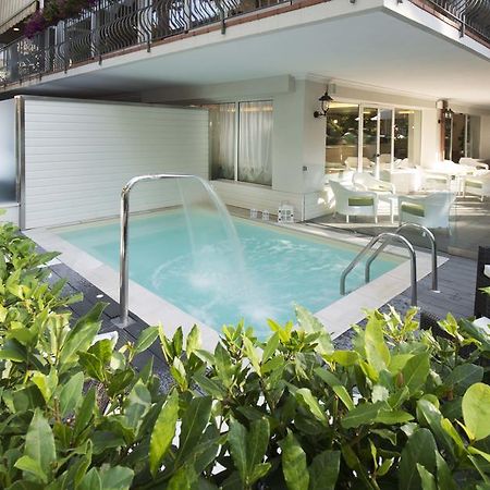Atlas Hotel Riccione Bagian luar foto