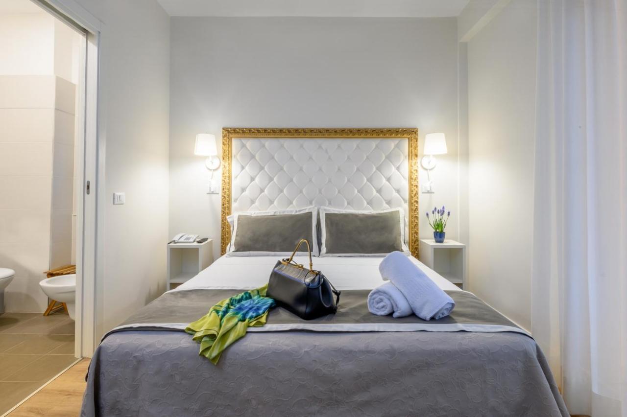 Atlas Hotel Riccione Bagian luar foto