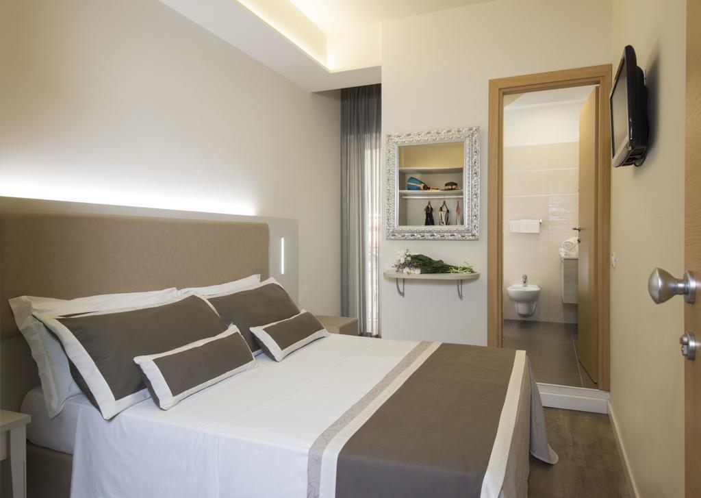 Atlas Hotel Riccione Bagian luar foto